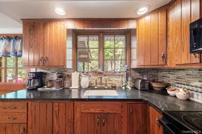 159 S Shore Drive, Wurtsboro, NY 12790 - Photo 7