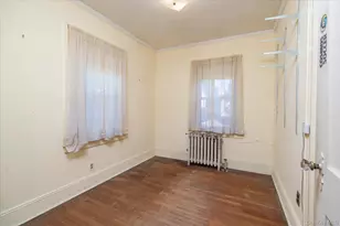 107 Cherry St, Floral Park, NY 11001 - Photo 15