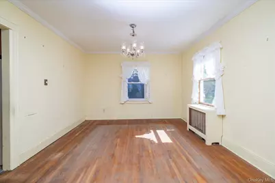 107 Cherry Street, Floral Park, NY 11001 - Photo 7