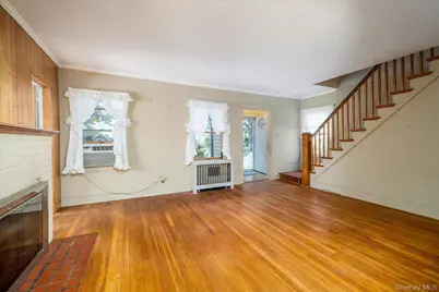 107 Cherry Street, Floral Park, NY 11001 - Photo 5