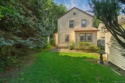 107 Cherry Street, Floral Park, NY 11001 - Photo 19