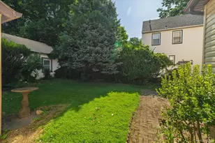 107 Cherry St, Floral Park, NY 11001 - Photo 21