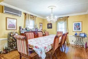 75-12 174th St, Fresh Meadows, NY 11366 - Photo 9