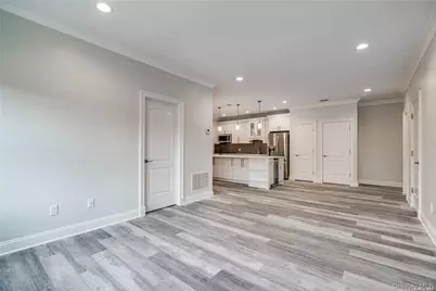 110 New York Avenue #2C, Huntington, NY 11743 - Photo 5