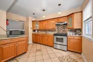 253-27 147th Ave, Rosedale, NY 11422 - Photo 7