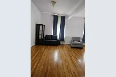 688 E 230th Street, Bronx, NY 10466 - Photo 3