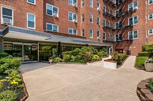 84-50 169th St, Jamaica, NY 11432 - Photo 3