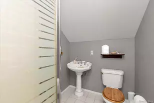57 Raymond St, Rockville Centre, NY 11570 - Photo 15