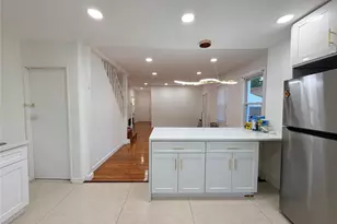 164-14 81st Ave, Fresh Meadows, NY 11432 - Photo 3