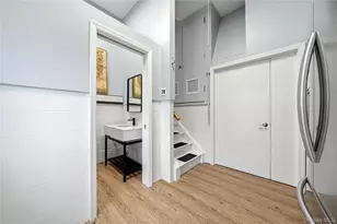 905 S 6th St, Lindenhurst, NY 11757 - Photo 29