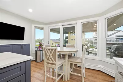 905 S 6th Street, Lindenhurst, NY 11757 - Photo 5