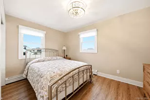 905 S 6th St, Lindenhurst, NY 11757 - Photo 25
