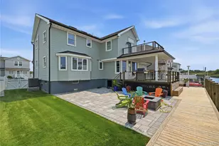 905 S 6th St, Lindenhurst, NY 11757 - Photo 37