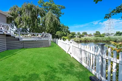 676 Derby Avenue, Woodmere, NY 11598 - Photo 25