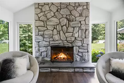 13 The Pines, Roslyn, NY 11576 - Photo 5