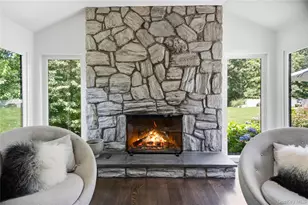13 The Pines, Roslyn, NY 11576 - Photo 5