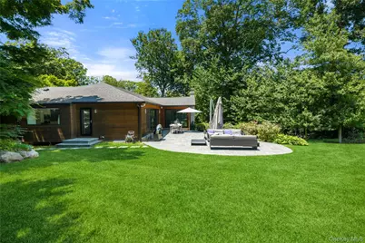 13 The Pines, Roslyn, NY 11576 - Photo 31