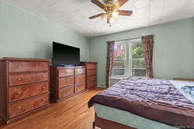 849 E 219th Street, Bronx, NY 10467 - Photo 11