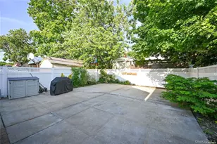 138-23 233rd St, Rosedale, NY 11422 - Photo 25