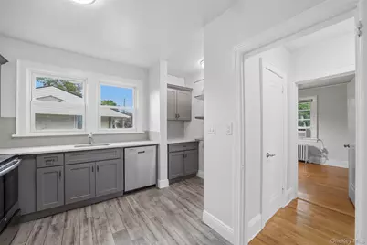 49 Sylvan Place, New Rochelle, NY 10801 - Photo 5