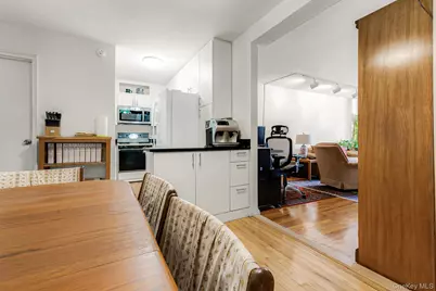 67-50 Thornton Place #4S, Forest Hills, NY 11375 - Photo 5