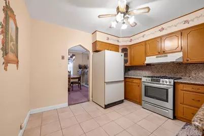 37 Maple Drive, New Hyde Park, NY 11040 - Photo 7