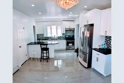 143-40 Poplar Avenue, Flushing, NY 11355 - Photo 3