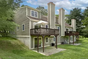 1103 Regent Dr, Mount Kisco, NY 10549 - Photo 27