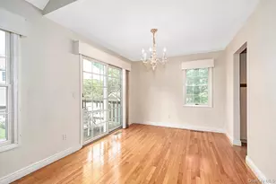 1103 Regent Dr, Mount Kisco, NY 10549 - Photo 9