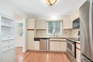 1103 Regent Dr, Mount Kisco, NY 10549 - Photo 11