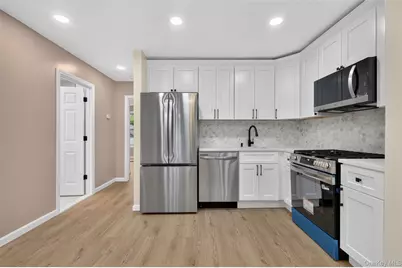 9521 87th Street, Ozone Park, NY 11416 - Photo 7