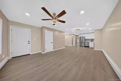 9521 87th Street, Ozone Park, NY 11416 - Photo 5