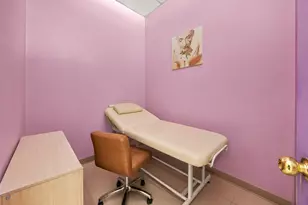 60-11 Myrtle Ave, Ridgewood, NY 11385 - Photo 15