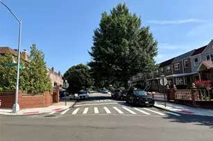 63-54 77th St, Middle Village, NY 11379 - Photo 17