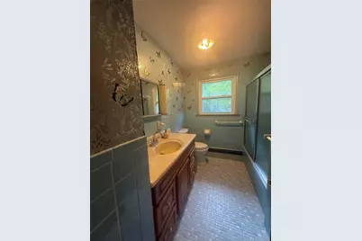 8 Dartmouth Road, Shoreham, NY 11786 - Photo 7