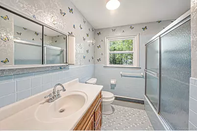 8 Dartmouth Road, Shoreham, NY 11786 - Photo 9
