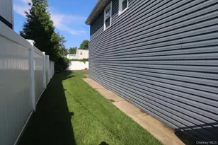 3260 Judith Ln, Oceanside, NY 11572 - Photo 23