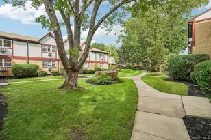 19 Somerset Dr, Suffern, NY 10901 - Photo 27