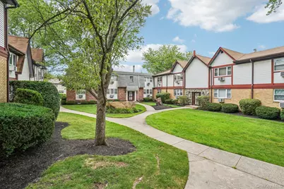 19 Somerset Drive, Suffern, NY 10901 - Photo 3