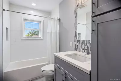 1005 Ferngate Drive, Franklin Square, NY 11010 - Photo 25