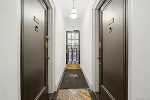 96 Perry St, New York, NY 10014 - Photo 9