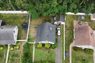 734 Nightingale Rd, West Hempstead, NY 11552 - Photo 5
