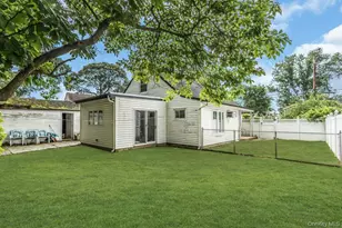 734 Nightingale Rd, West Hempstead, NY 11552 - Photo 3