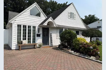 161 Friends Lane, Westbury, NY 11590 - Photo 3