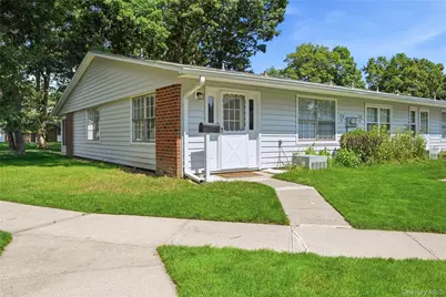 232 Blackpool Court #F, Ridge, NY 11961 - Photo 3