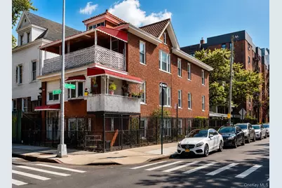 260 E 197th Street, Bronx, NY 10458 - Photo 1