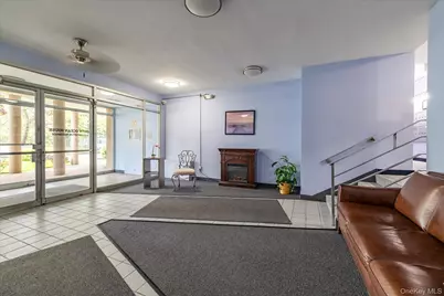100 S Ocean Avenue #4U, Freeport, NY 11520 - Photo 3