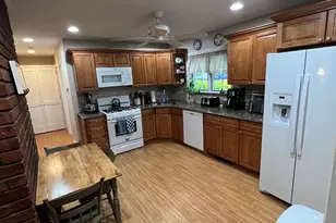 17 Giant Ln, Levittown, NY 11756 - Photo 11