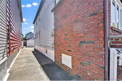 10762 106th Street, Ozone Park, NY 11417 - Photo 5