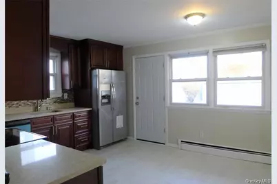 156 Truman Avenue #1st Floor, Yonkers, NY 10703 - Photo 5